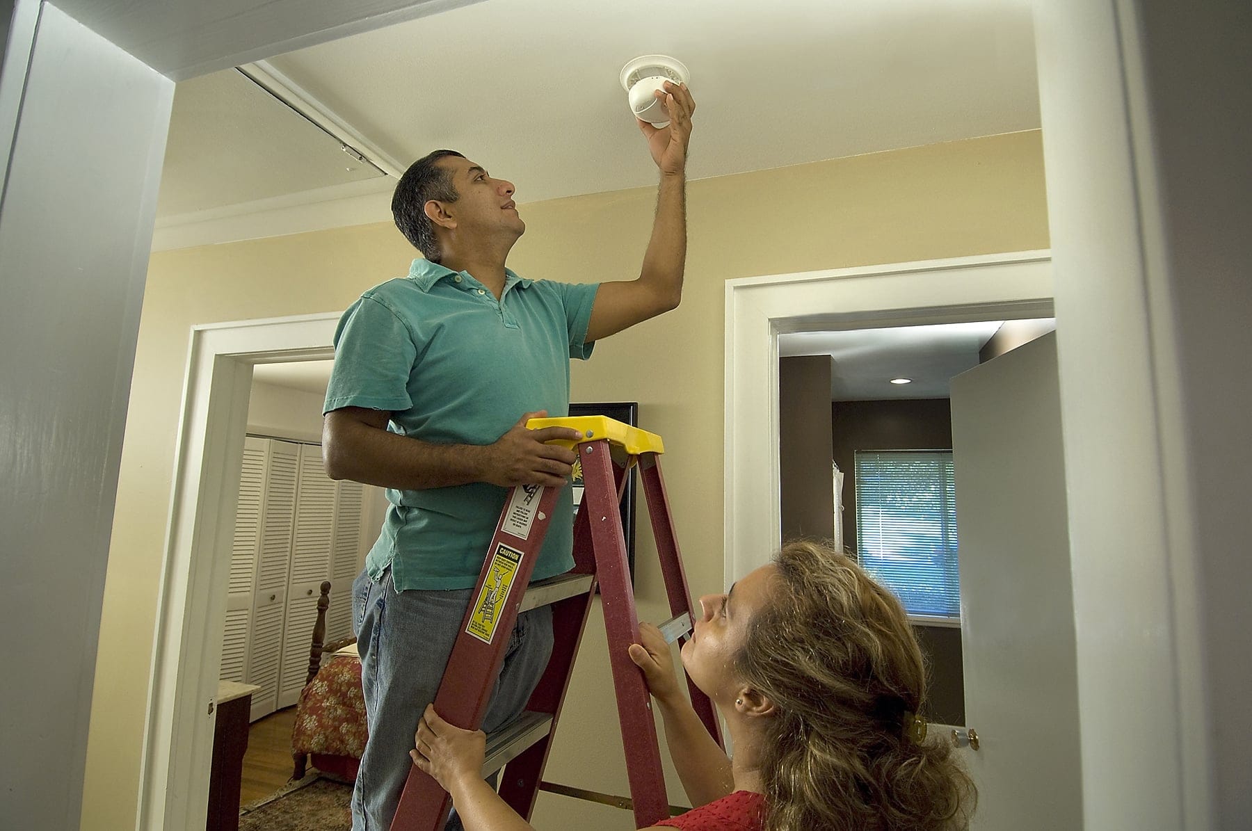 install-smoke-alarms-9.1800x1195